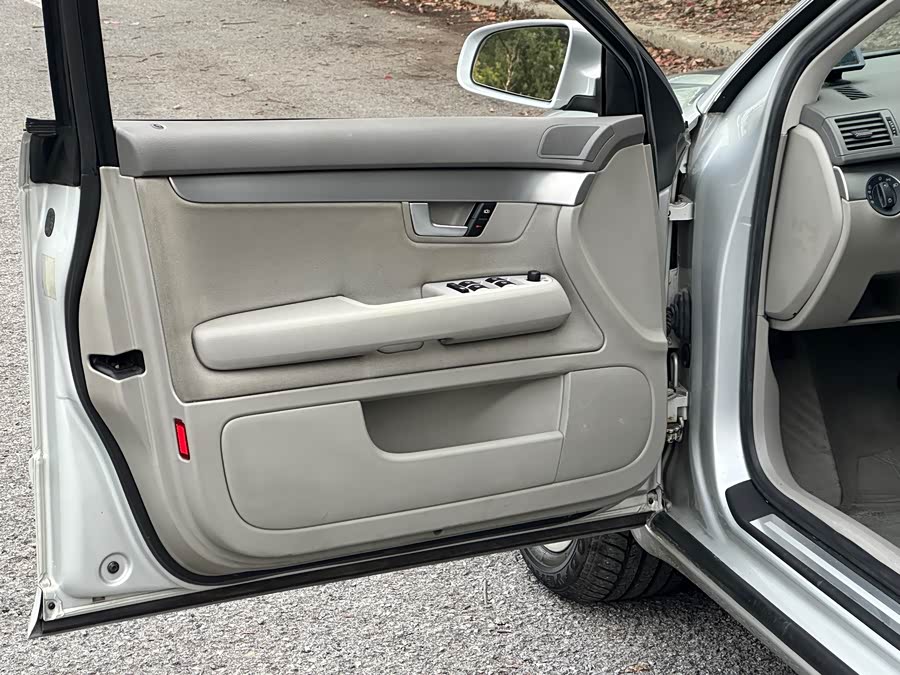 Audi A4 2007 car image #30