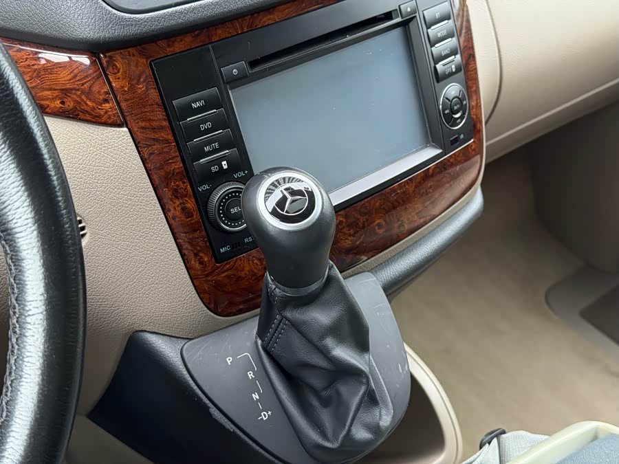 奔驰 唯雅诺 2013 #30 奔驰 唯雅诺 2013 汽车图片 #30