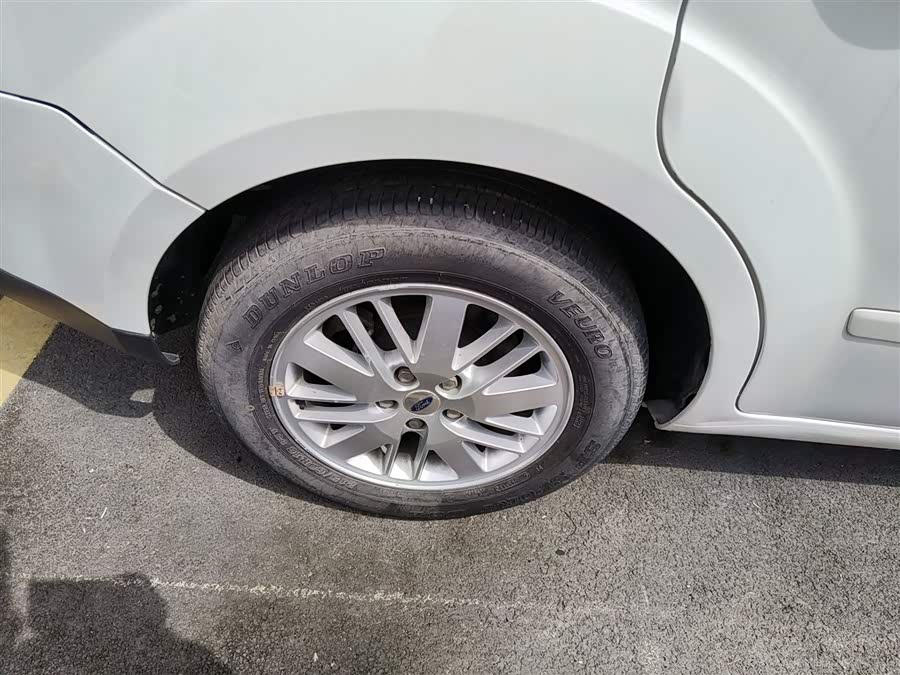 Ford S-MAX 2014 car image #30