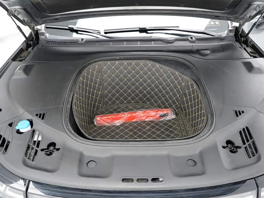 小鹏 小鹏P7 2021 汽车图片 #30