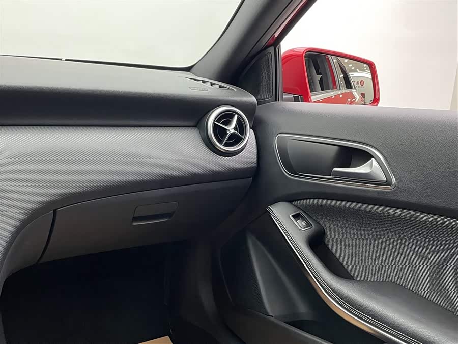 Mercedes-Benz A Class (Imported) 2016 #30 Mercedes-Benz A Class (Imported) 2016 car image #30