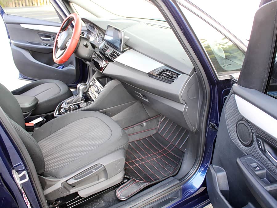 BMW 2 Series Gran Tourer 2017 صورة سيارة #30