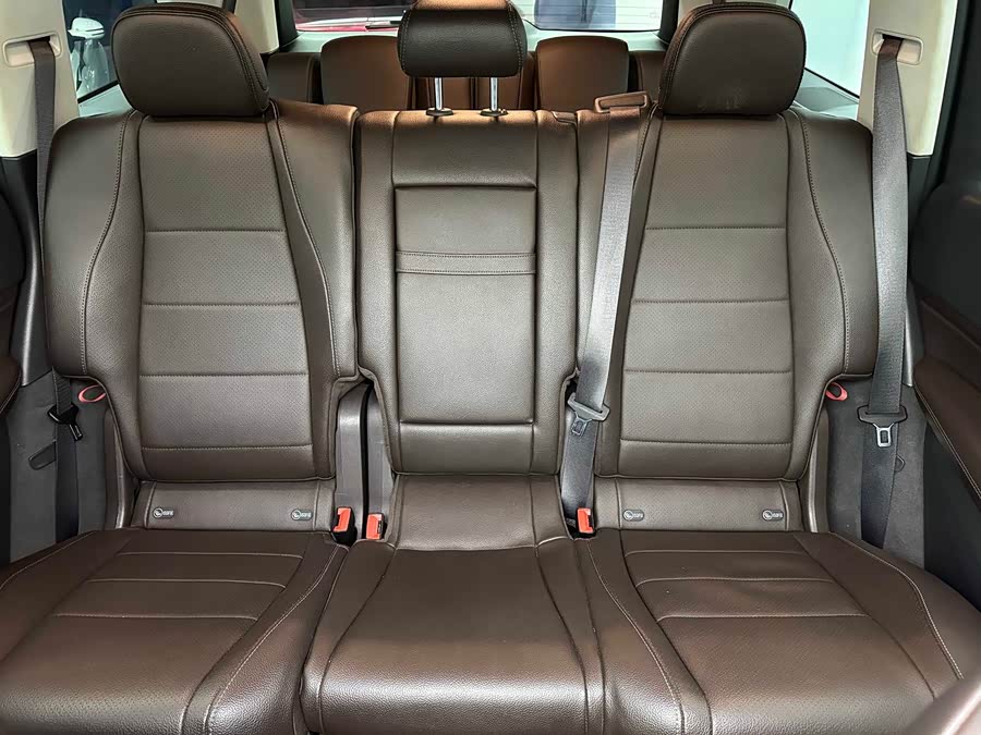 Mercedes-Benz GLS Class 2019 car image #30