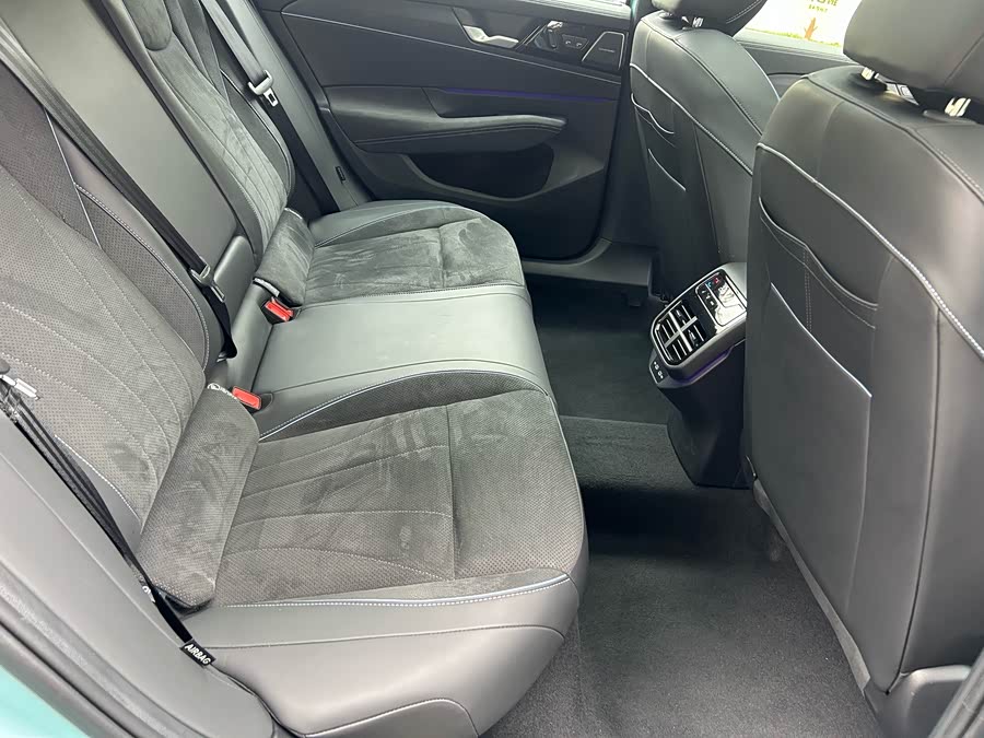 Volkswagen Passat 2024 изображение автомобиля #30