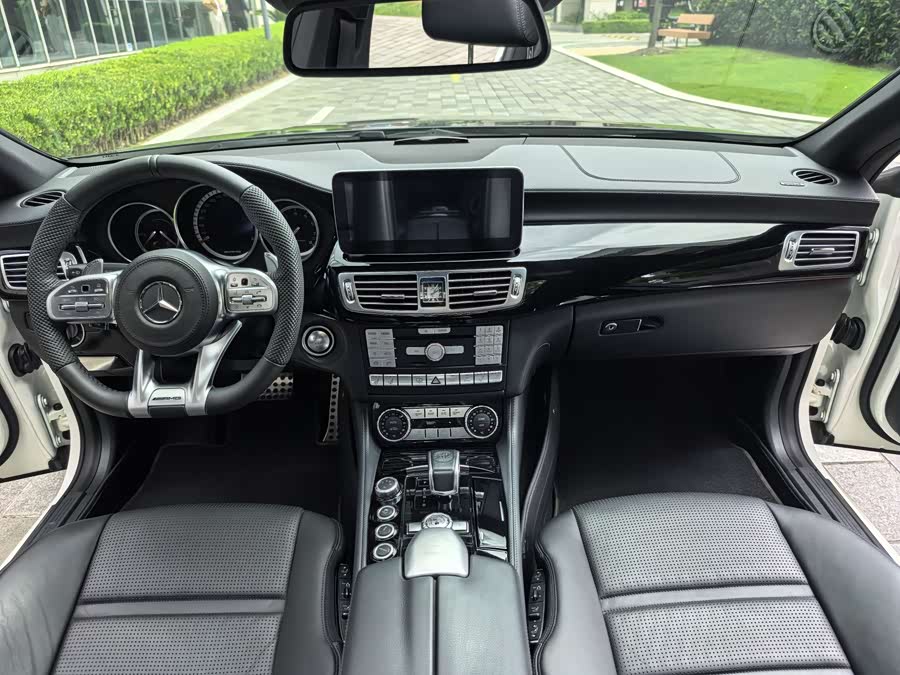 Mercedes-Benz CLS AMG 2017 car image #30