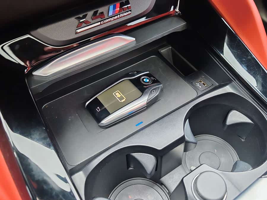 BMW X4 M 2021 immagine di auto #30