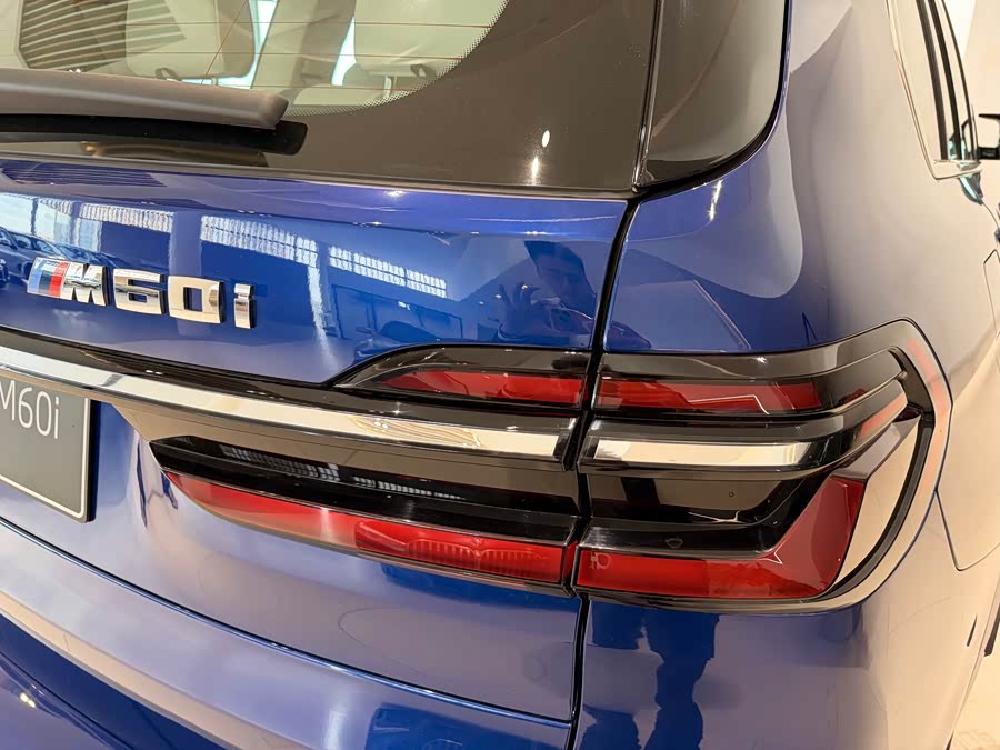 BMW X7 M60i #30 BMW X7 M60i imagen de coche #30