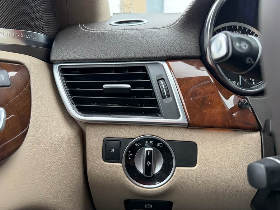 Mercedes-Benz GL Class 2013 #30 Mercedes-Benz GL Class 2013 car image #30