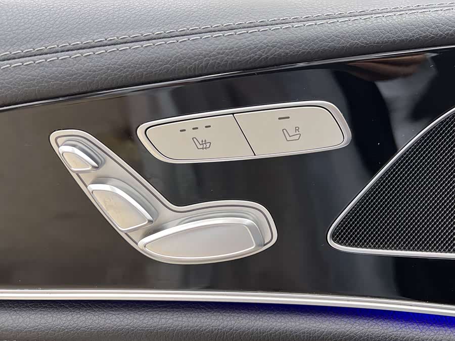 Mercedes-Benz AMG GT 2019 #30 Mercedes-Benz AMG GT 2019 car image #30