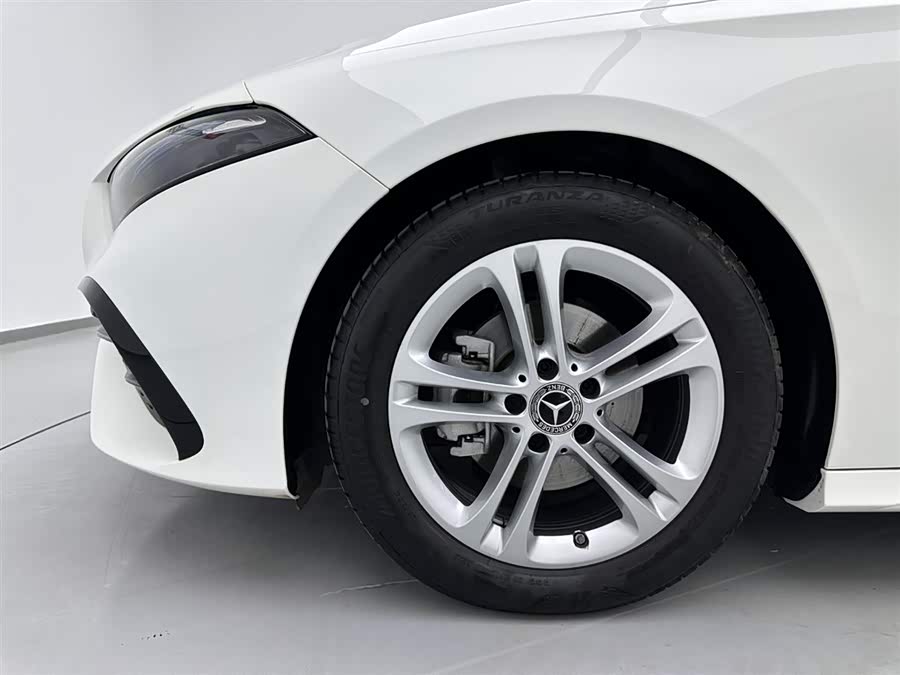 Mercedes-Benz A Class 2024 immagine di auto #30