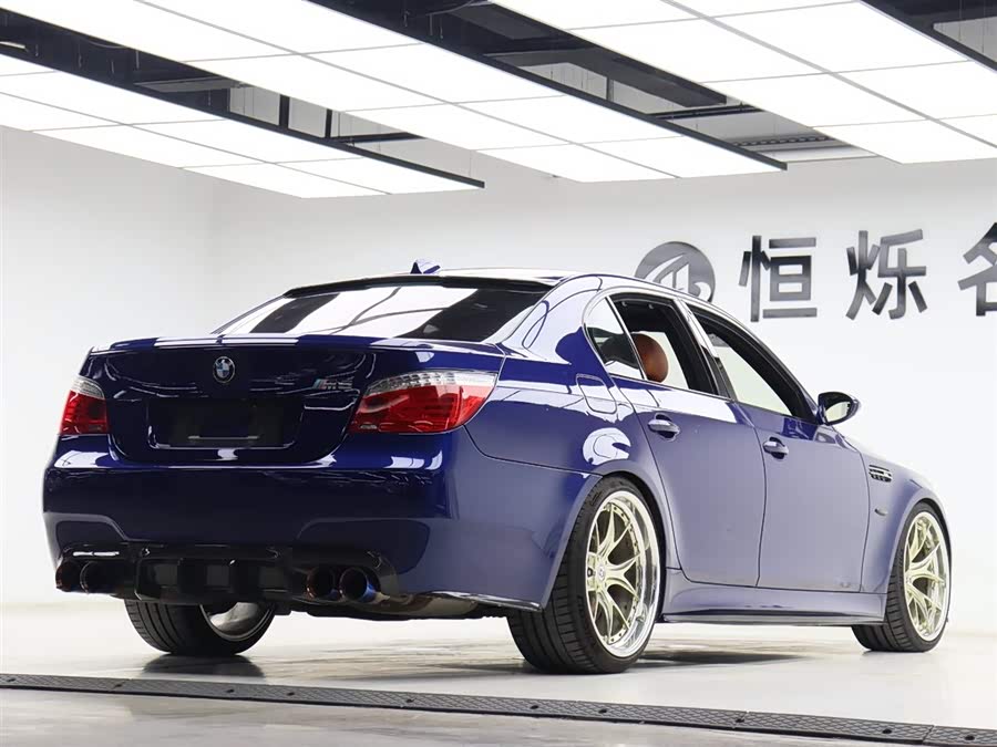 BMW M5 2006 car image #30