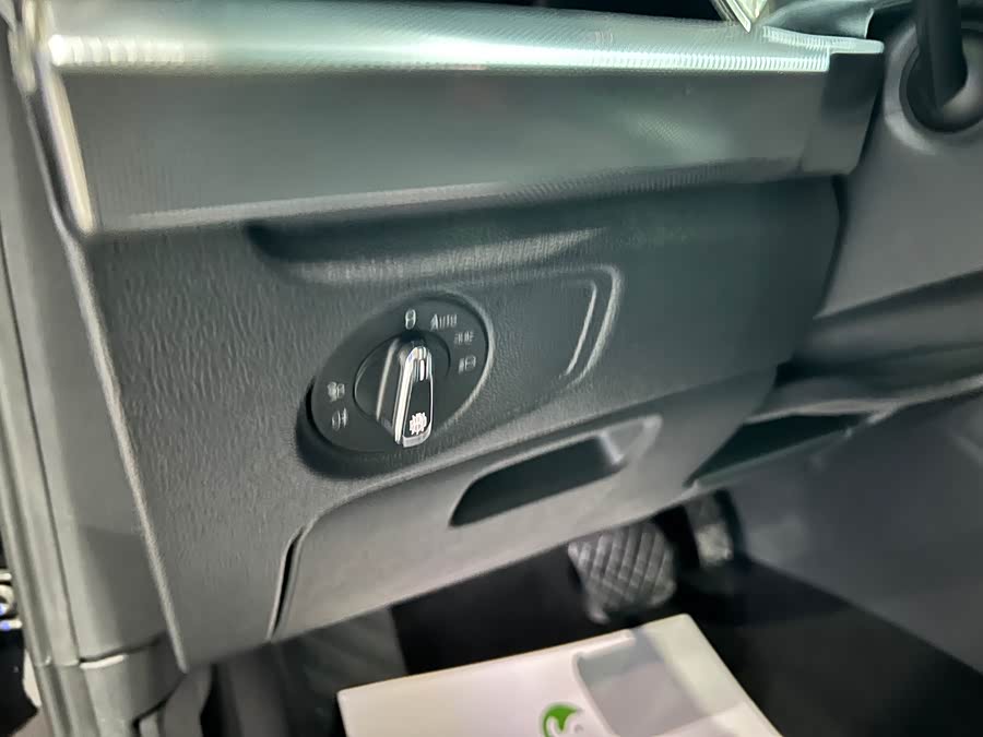 Volkswagen Passat 2023 car image #30