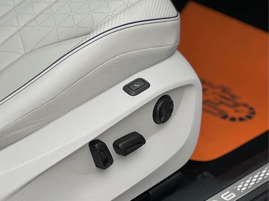 Volkswagen ID.6 X 2021 #30 Volkswagen ID.6 X 2021 car image #30