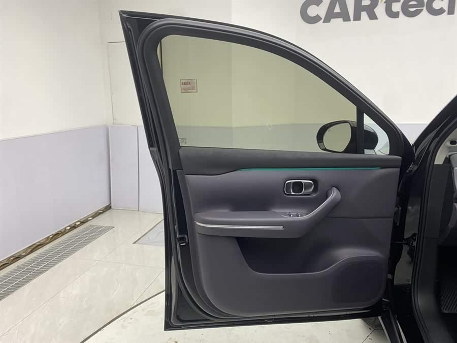 Leapmotor C16 2024 car image #30