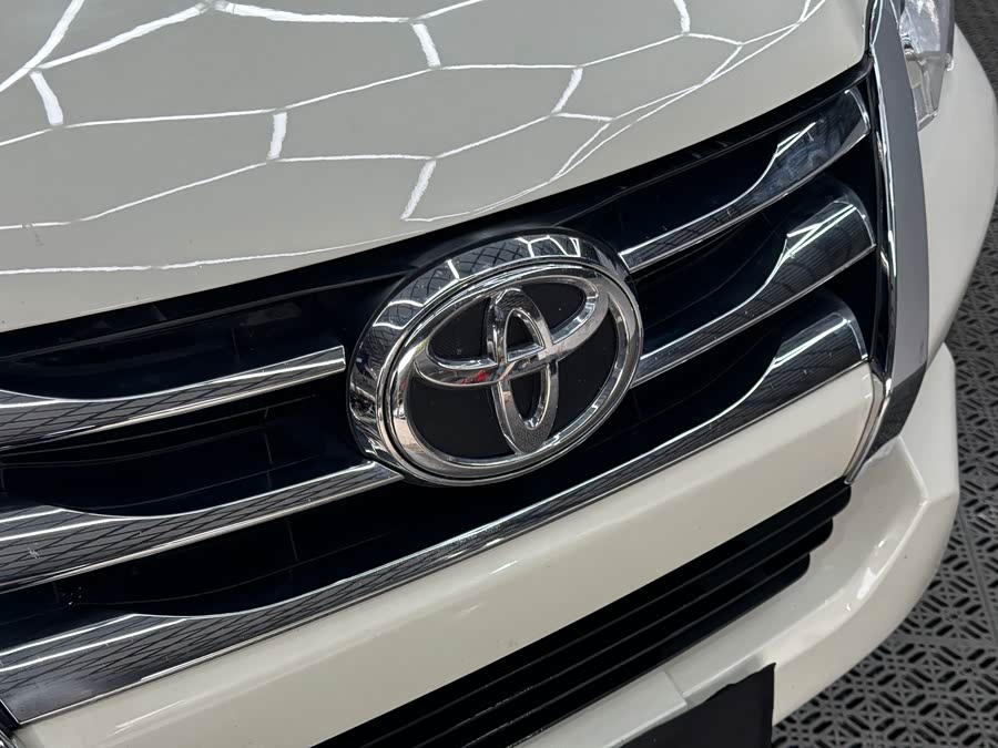 Toyota 2019 car image #30