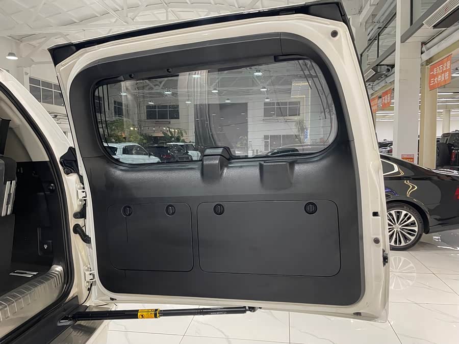 Toyota Land Cruiser Prado 2020 #30 Toyota Land Cruiser Prado 2020 car image #30