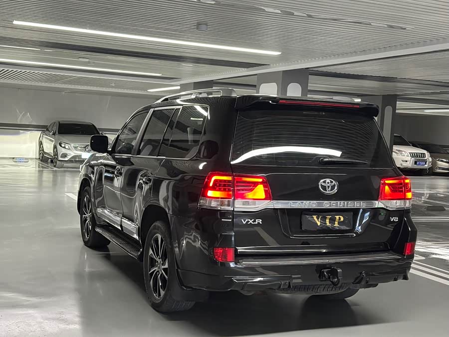 Toyota Land Cruiser 2009 car image #30