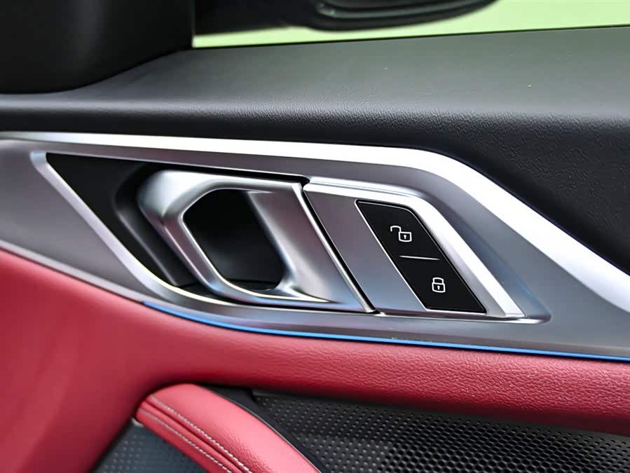 BMW i4 2025 car image #30