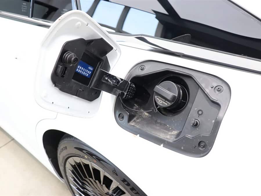 Toyota Crown 2025 صورة سيارة #30