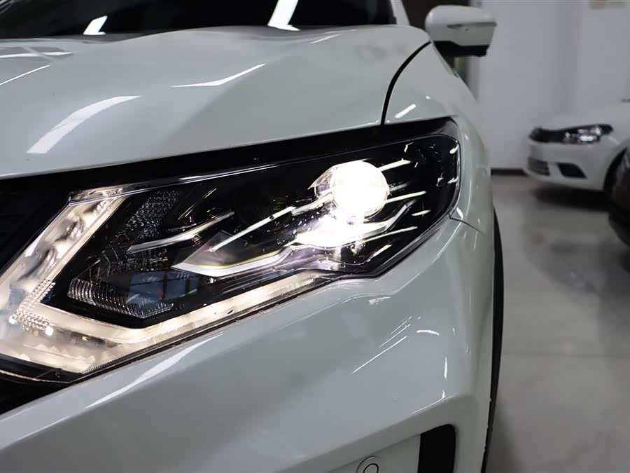 Nissan X-Trail 2020 car image #30