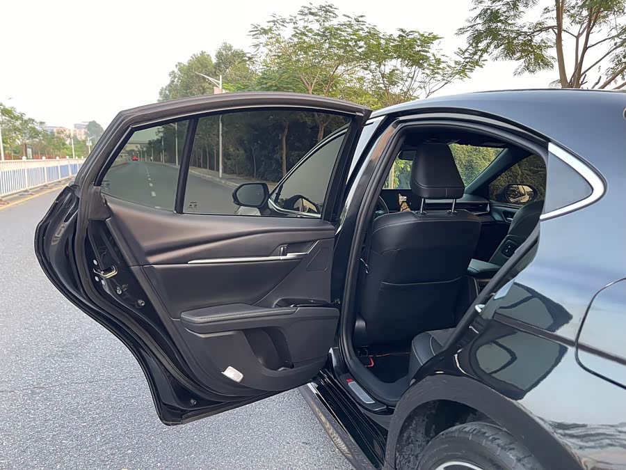 Toyota Camry 2024 immagine di auto #30