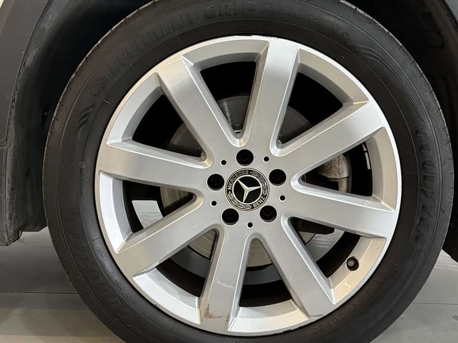 Mercedes-Benz GLB Class 2020 car image #30