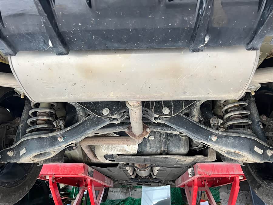 Forthing T5 EVO 2022 car image #30