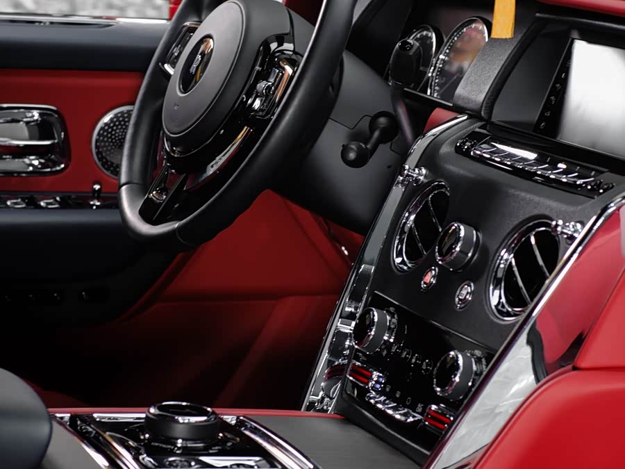 Rolls-Royce Cullinan 2023 #30 Rolls-Royce Cullinan 2023 car image #30