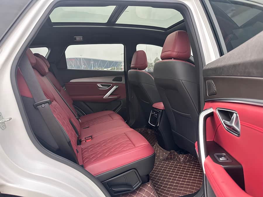 Jetour X70 PLUS 2024 car image #30