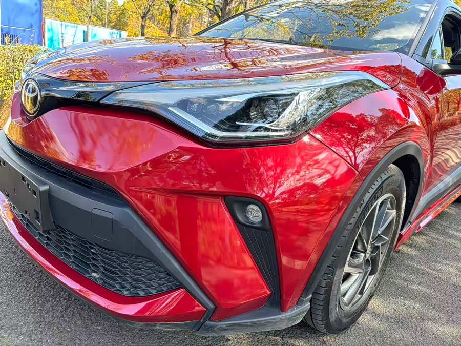 Toyota C-HR 2021 immagine di auto #30