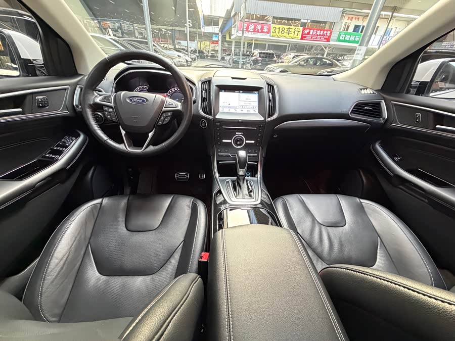 Ford Edge 2018 immagine di auto #30