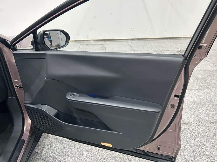 Toyota bZ3 2023 immagine di auto #30