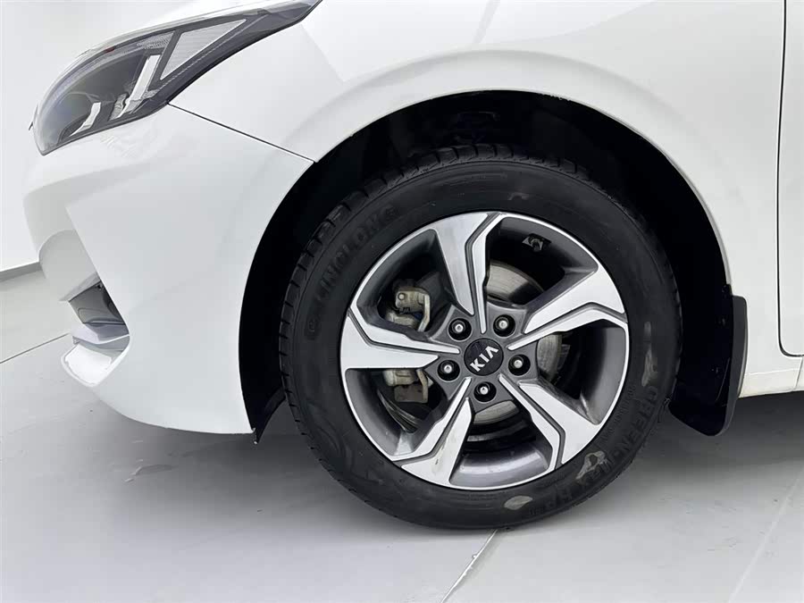 Kia K3 2019 car image #30