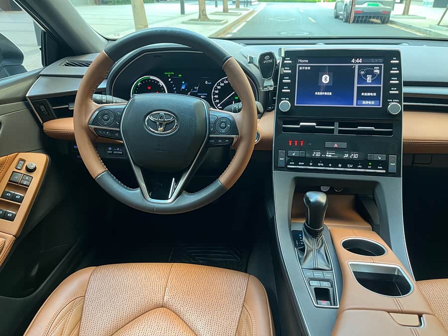 Toyota Avalon 2022 car image #30