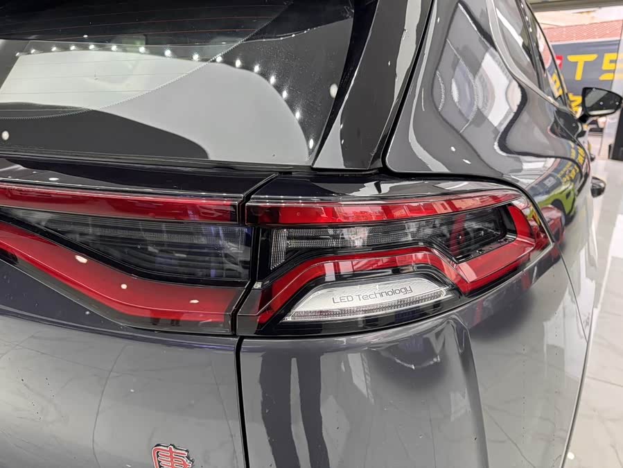 BYD Tang 2019 #30 BYD Tang 2019 car image #30
