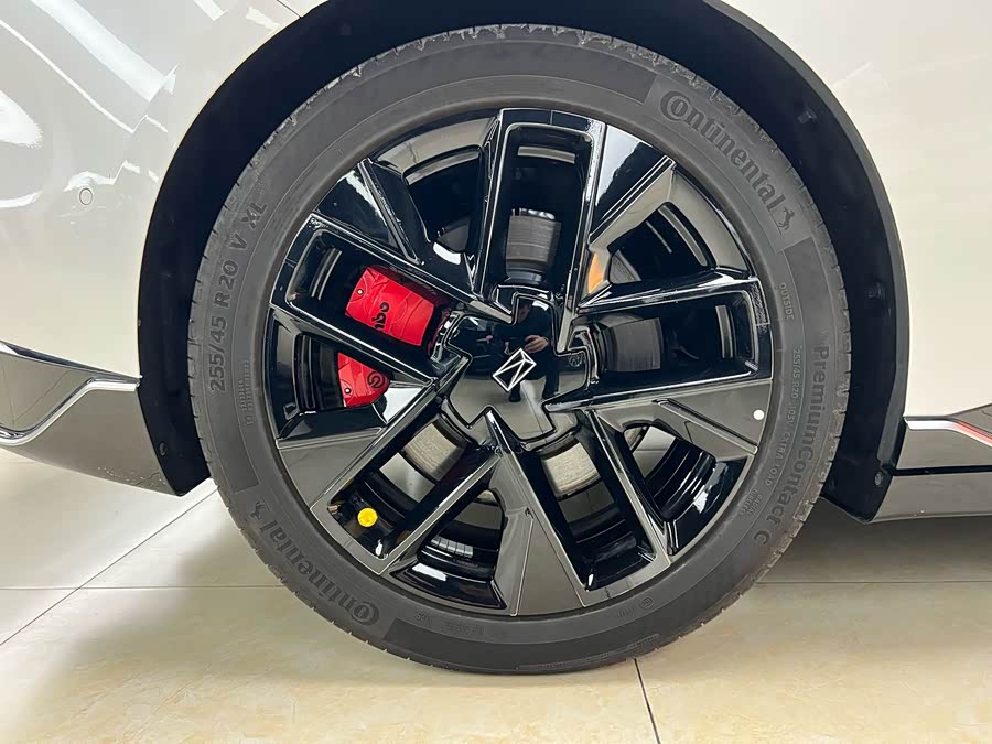 阿维塔 阿维塔06 2025 汽车图片 #30