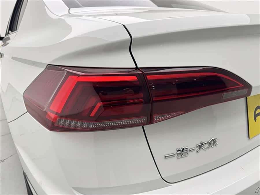 Volkswagen Bora 2020 car image #30