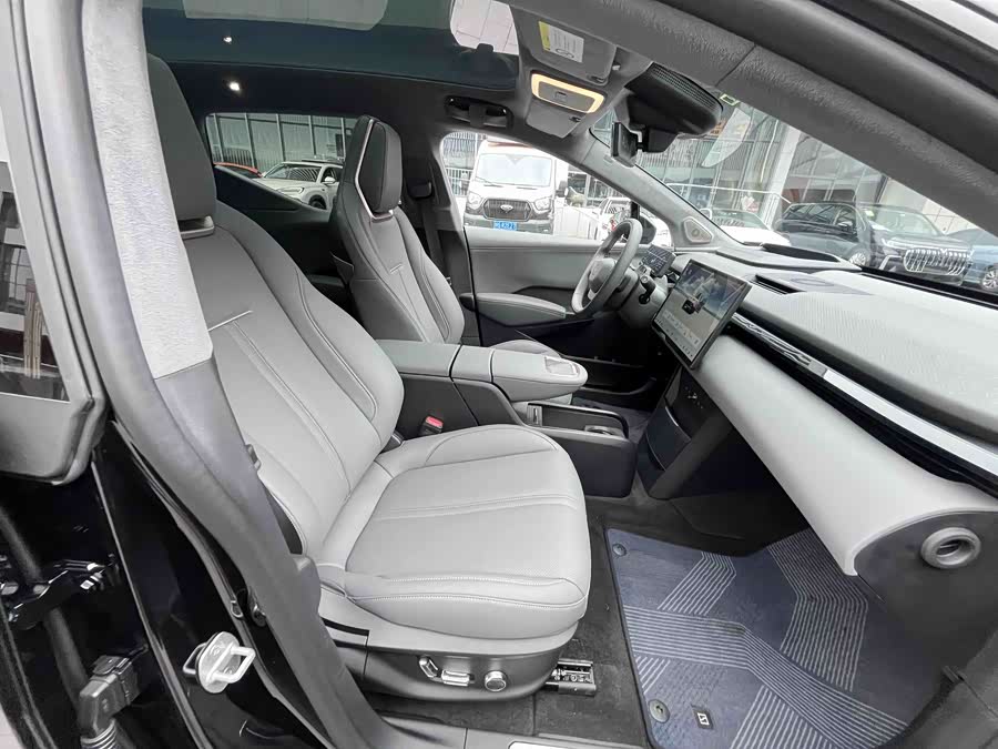 极氪 极氪X 2024 汽车图片 #30