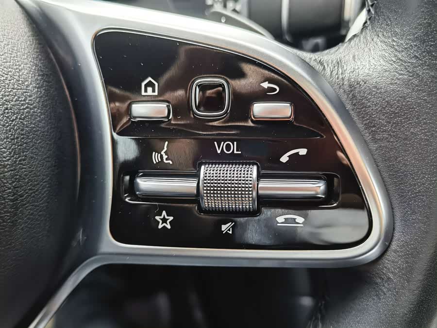 Mercedes-Benz GLC Coupe 2023 #30 Mercedes-Benz GLC Coupe 2023 car image #30