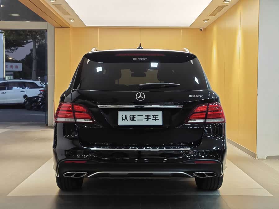 Mercedes-Benz GLE Class 2016 car image #30