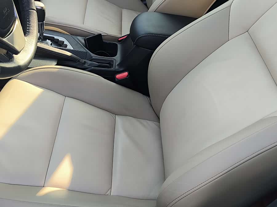Toyota RAV4 2015 car image #30