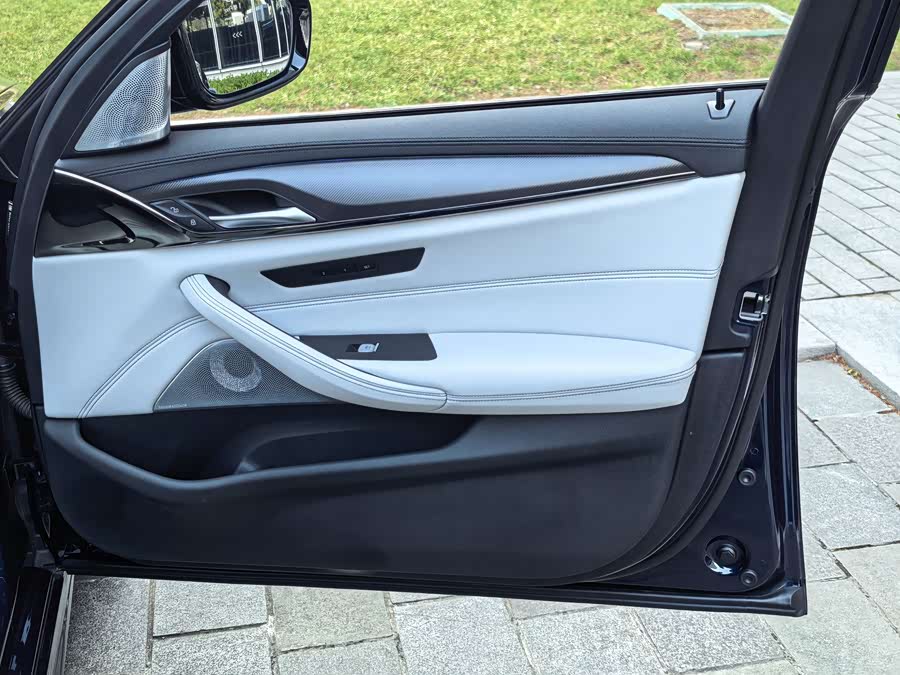 BMW M5 2023 #30 BMW M5 2023 car image #30