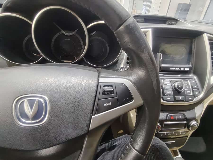 Changan Eado 2014 imagem de carro #30