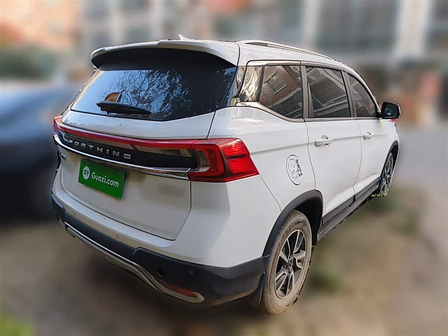 Forthing T5 2022 immagine di auto #30