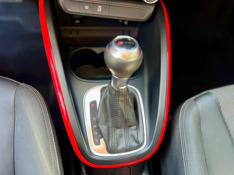 Audi A1 2013 car image #30