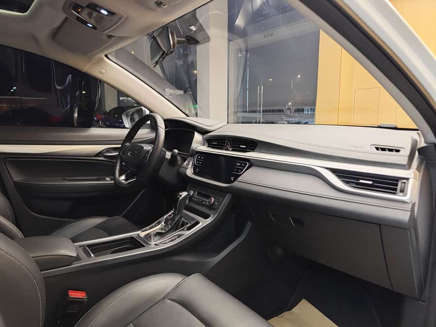 GEELY Emgrand 2020 #30 GEELY Emgrand 2020 car image #30