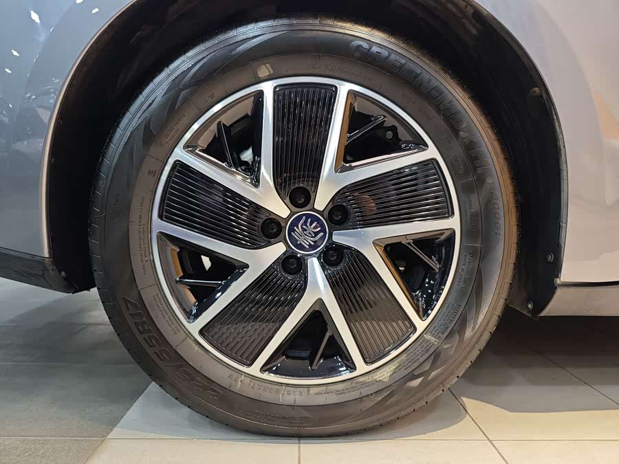 BYD Qin L 2025 #30 BYD Qin L 2025 car image #30