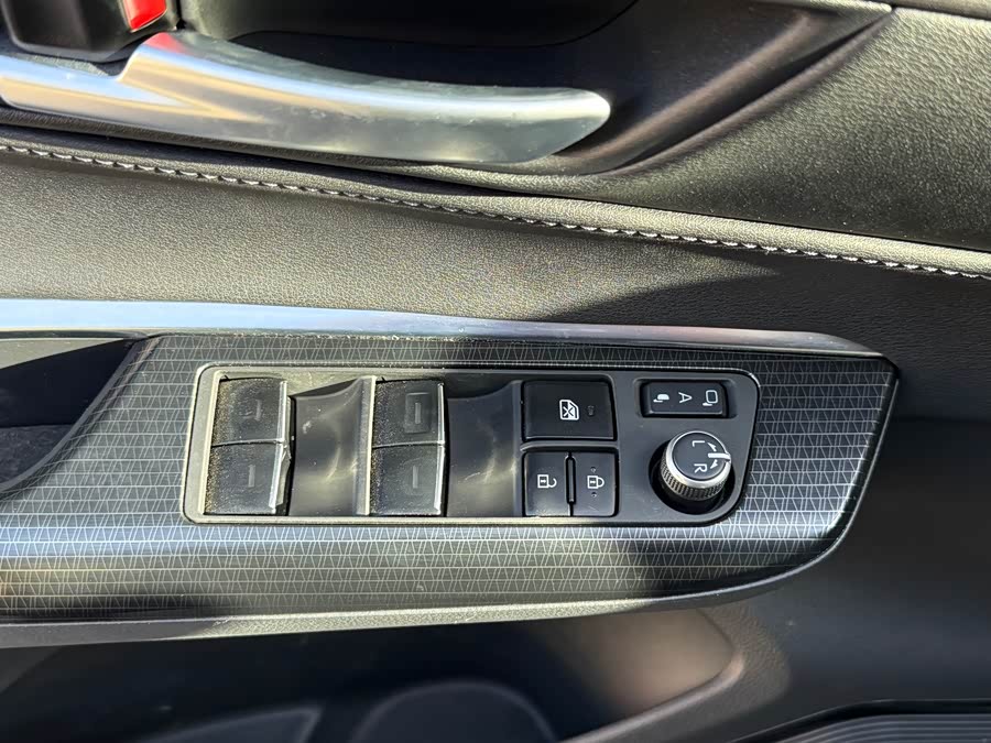 Toyota Venza 2023 immagine di auto #30