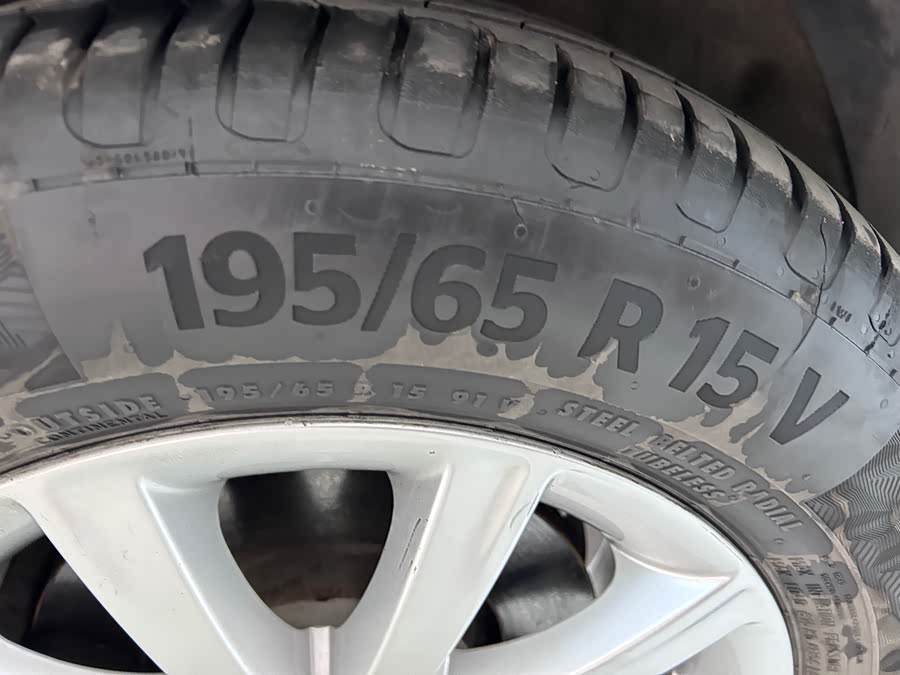 Volkswagen Bora 2012 immagine di auto #30