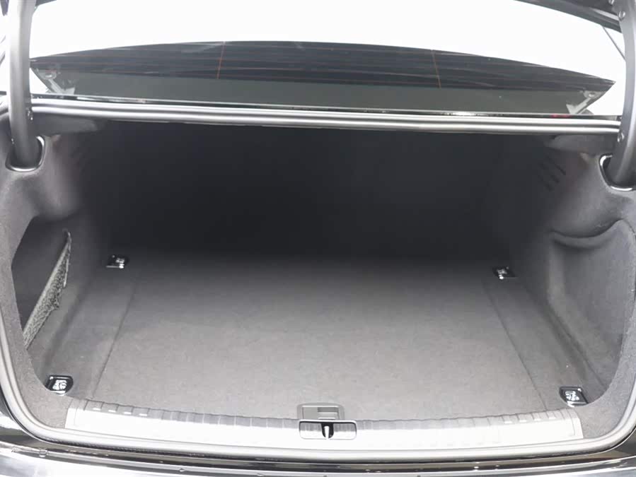 Audi A6L 2025 car image #30
